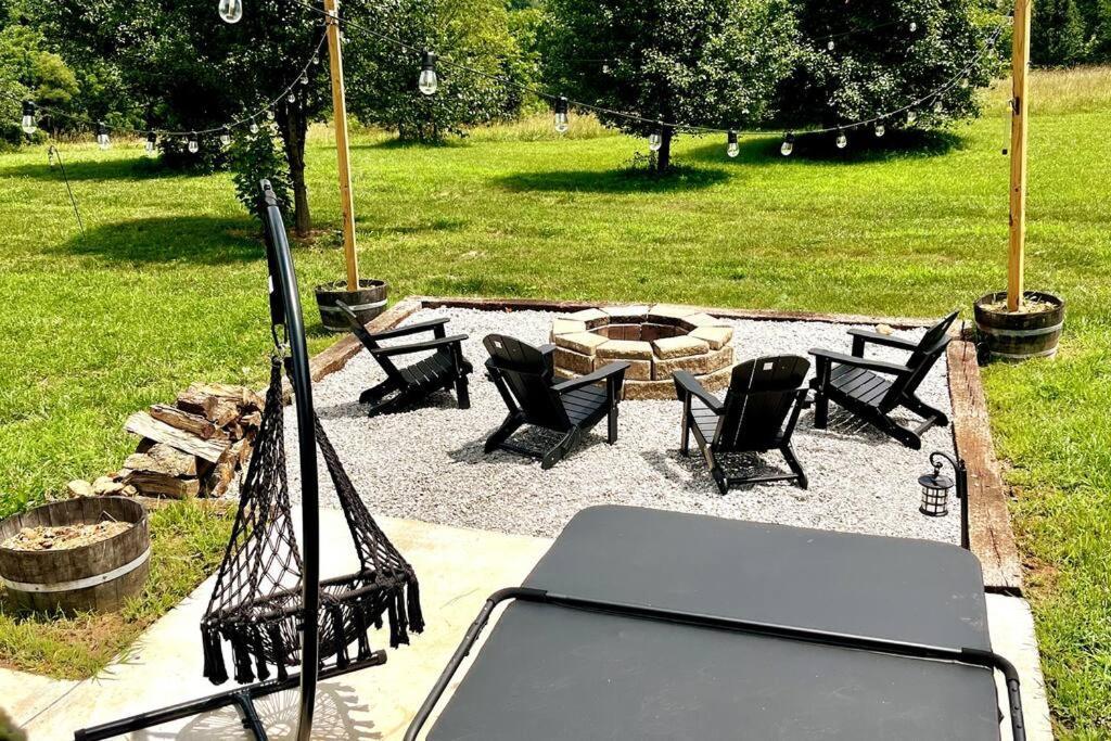 #4 Kentucky Bourbon Trail Bourbon Barrel Cottages Lawrenceburg Buitenkant foto